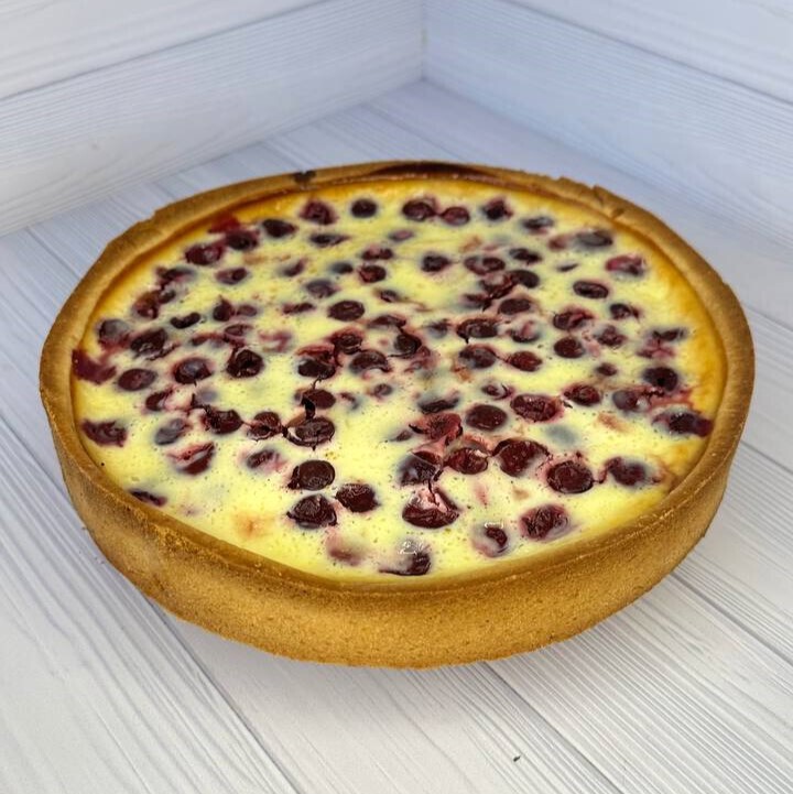 Сметанник с вишней