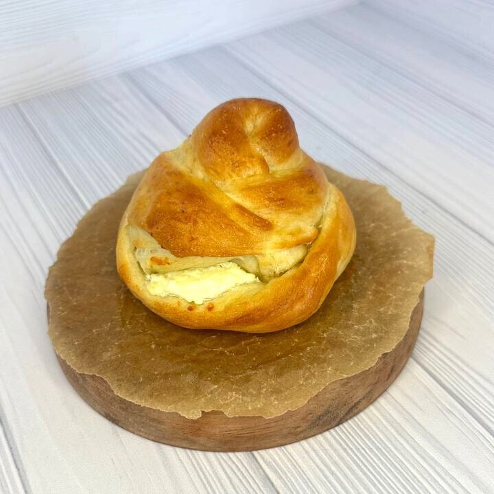 Булочка с творогом